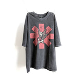 saint m t shirts  s.m. red chili band collaboration graphic crewneck t-shirt