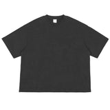 High-quality, pure cotton, short-sleeved, oversized t-shirt in a trendy, european and american style. this heavyweight tee features a drop-shoulder design and is perfect for men