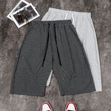 Etai men's fashionable plaid cropped pants with distressed seam detail, pleated casual shorts, drawstring lightweight men's shorts